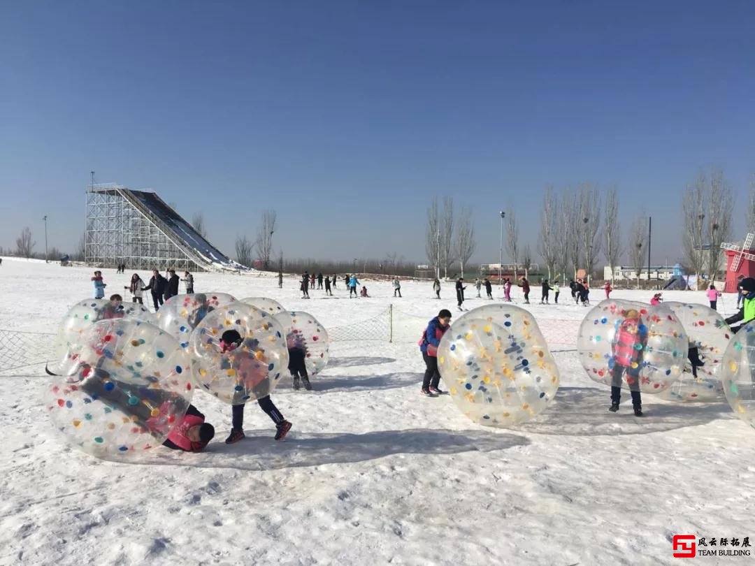 滑雪團建活動